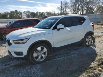  Salvage Volvo XC40