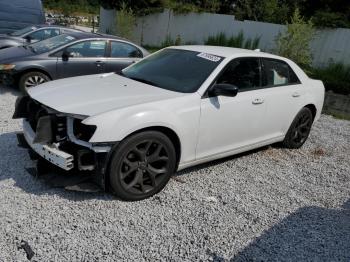  Salvage Chrysler 300