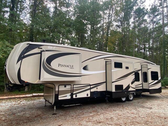  Salvage Jayco Pinnacle