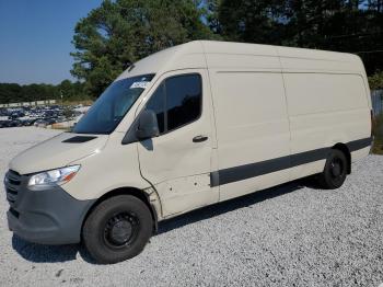  Salvage Mercedes-Benz Sprinter