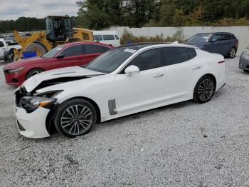  Salvage Kia Stinger