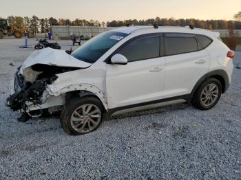  Salvage Hyundai TUCSON