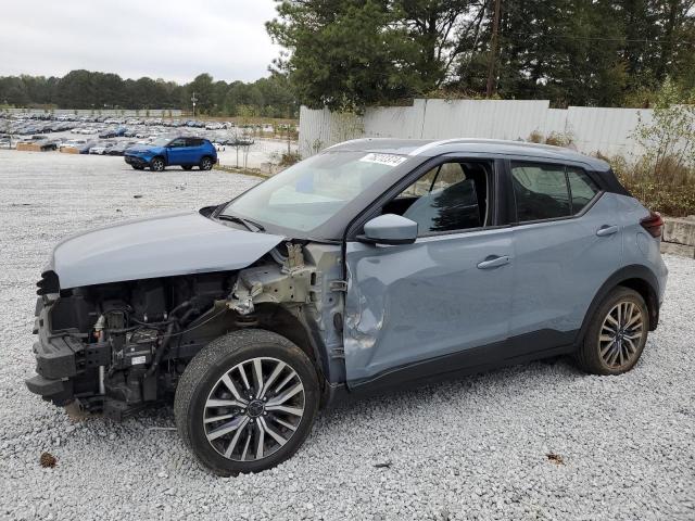  Salvage Nissan Kicks