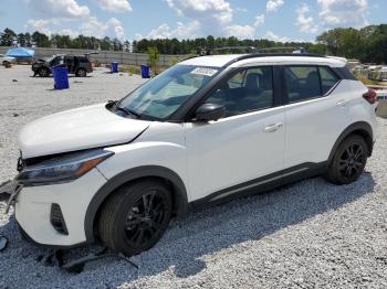  Salvage Nissan Kicks