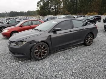  Salvage Chrysler 200