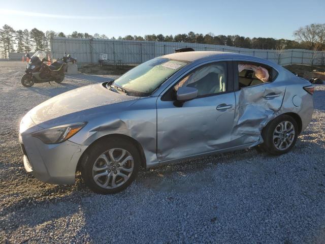  Salvage Toyota Yaris