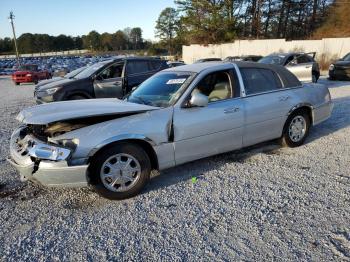  Salvage Lincoln Towncar