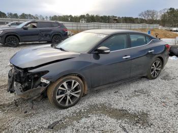  Salvage Nissan Maxima