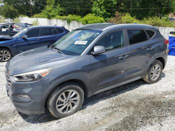  Salvage Hyundai TUCSON