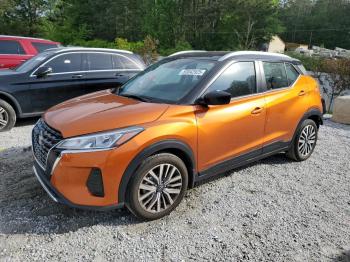  Salvage Nissan Kicks
