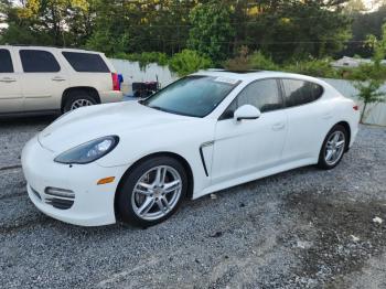  Salvage Porsche Panamera