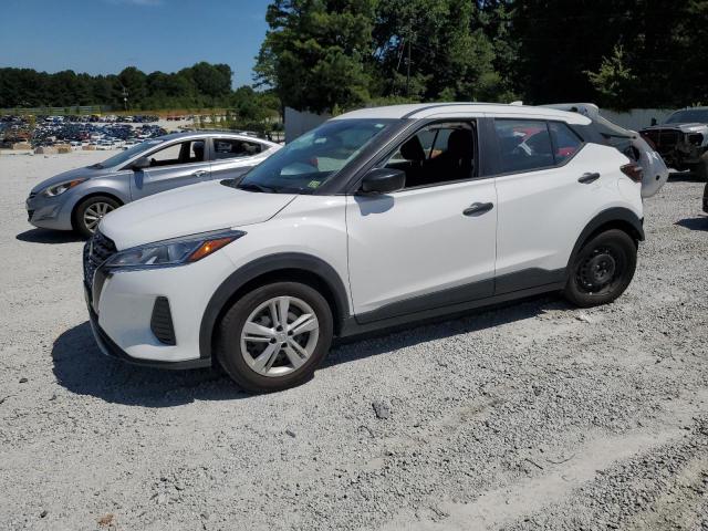  Salvage Nissan Kicks