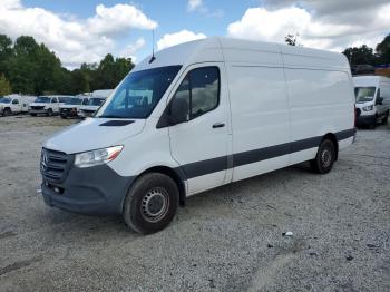  Salvage Mercedes-Benz Sprinter