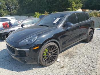  Salvage Porsche Cayenne