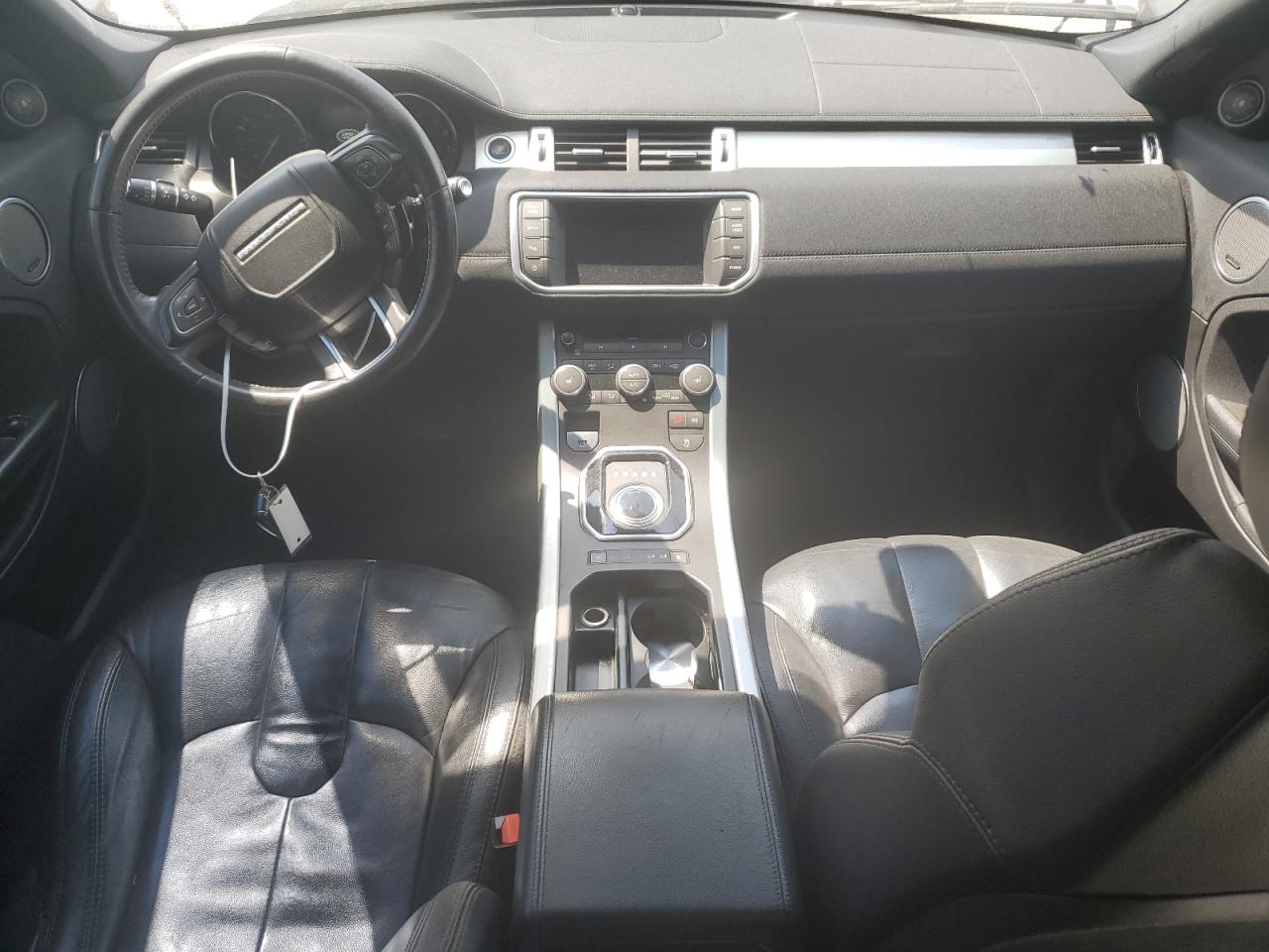 Land Rover Range Rover Pure Plus Image 7