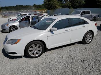  Salvage Chrysler 200