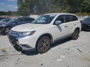  Salvage Mitsubishi Outlander