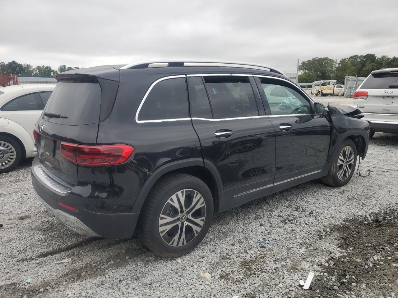 Mercedes-Benz GLB 250 Image 9