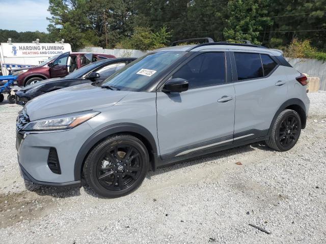  Salvage Nissan Kicks