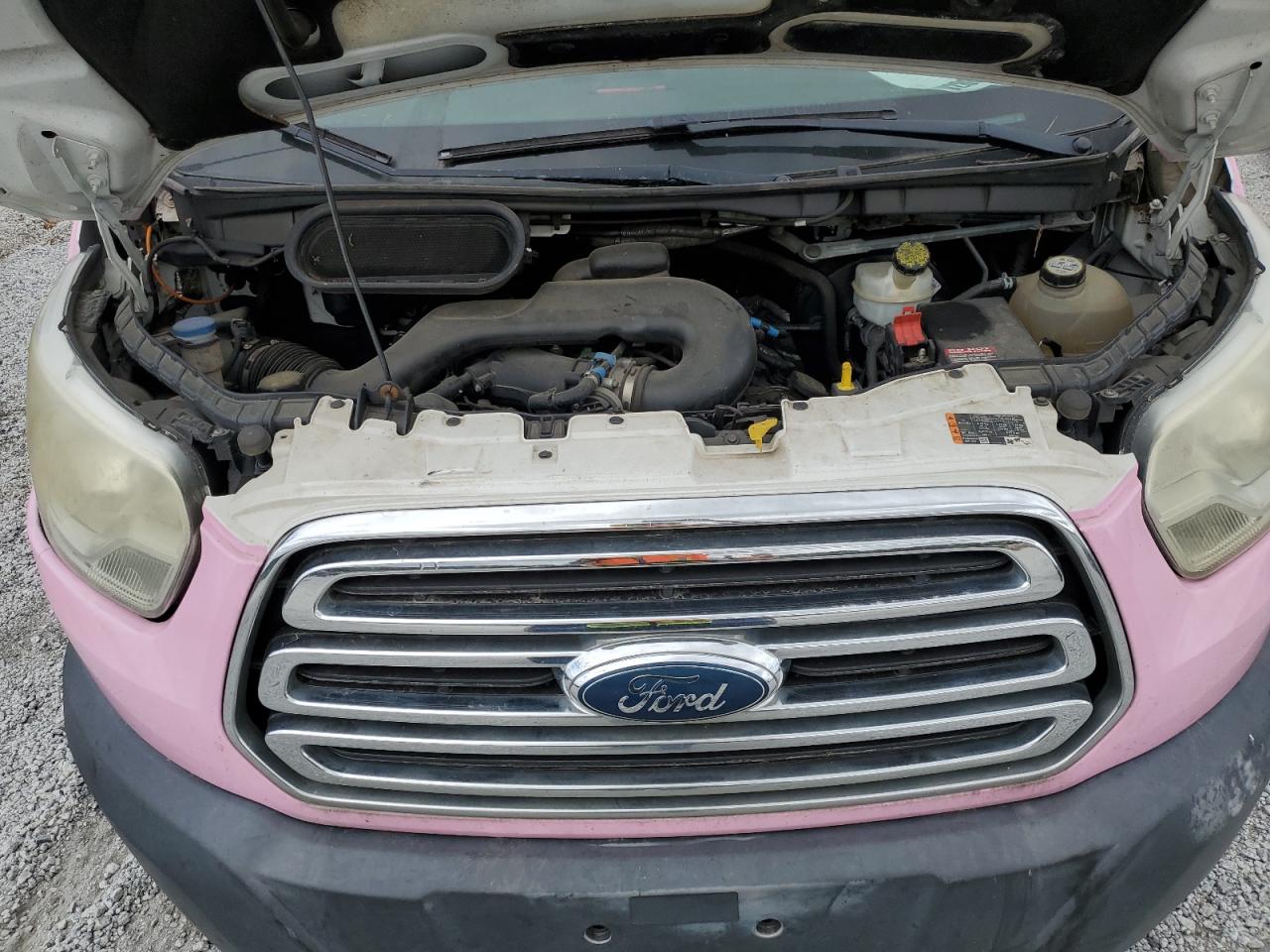 Ford Transit T-250 Image 11