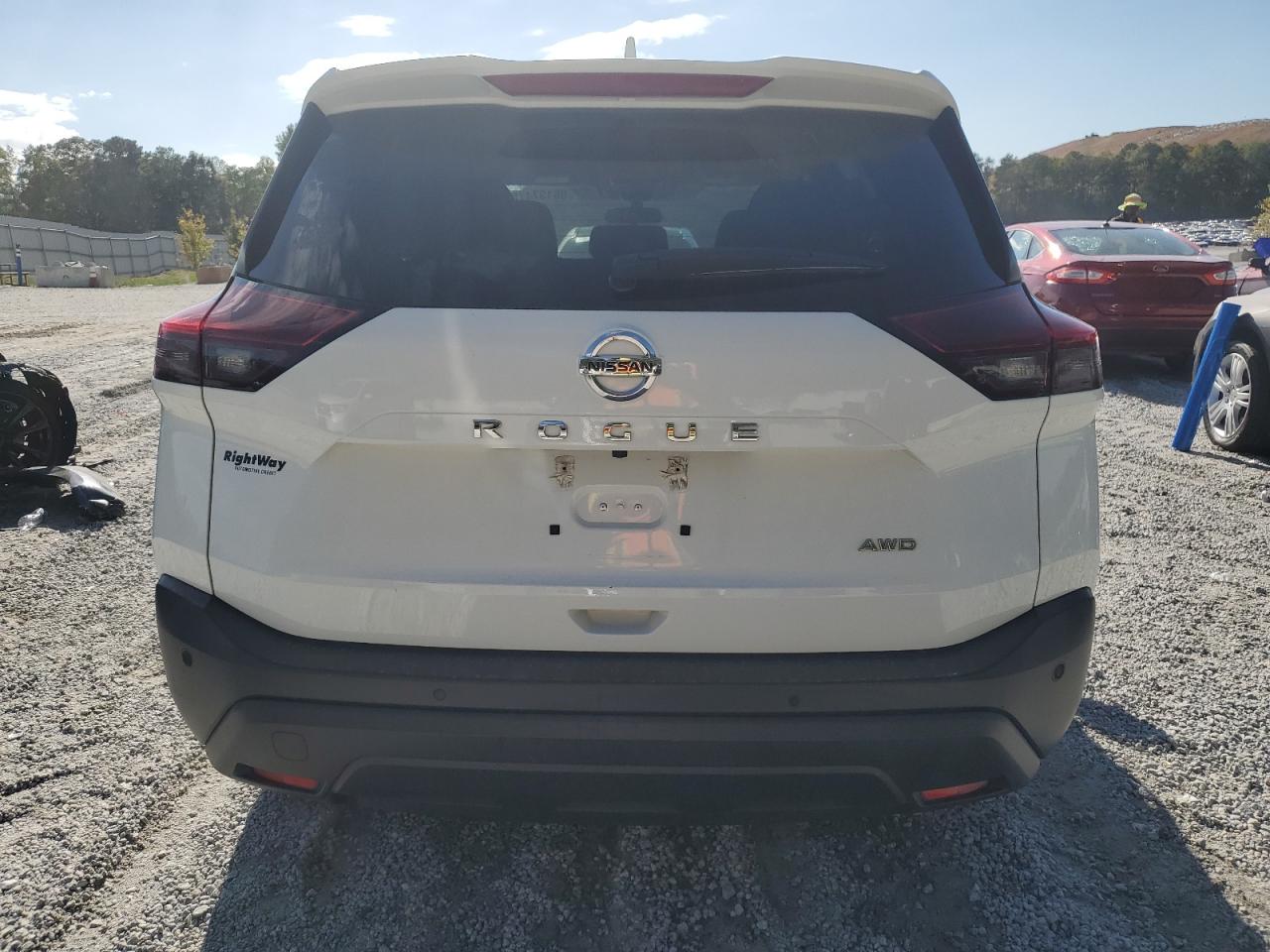 Nissan Rogue S Image 6