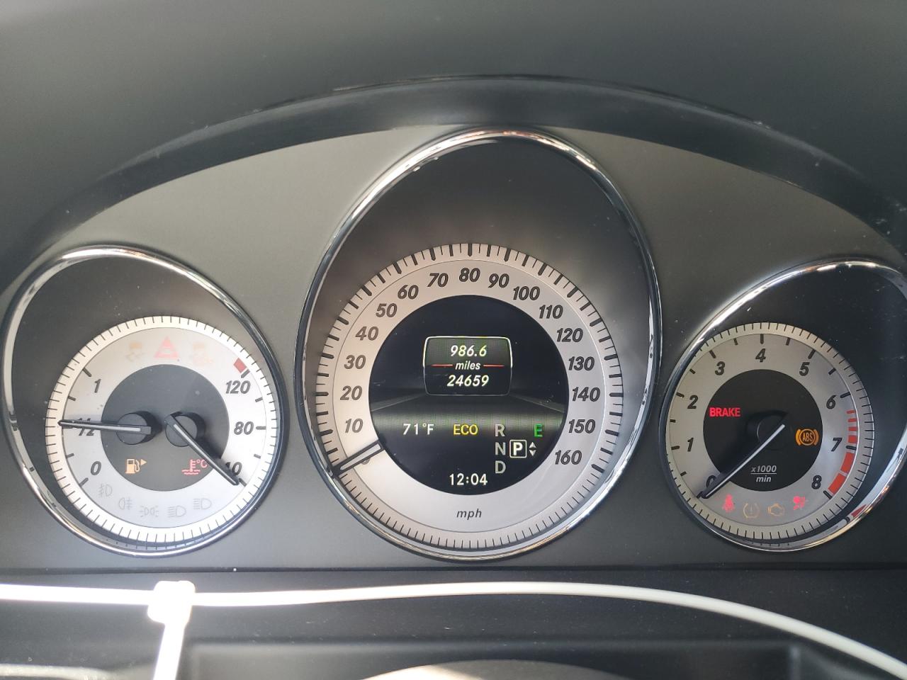 Mercedes-Benz GLK 350 Image 12