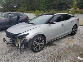  Salvage Nissan Maxima