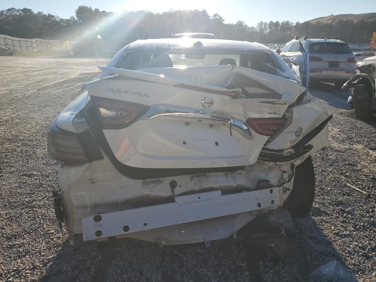 Nissan Maxima S Image 5
