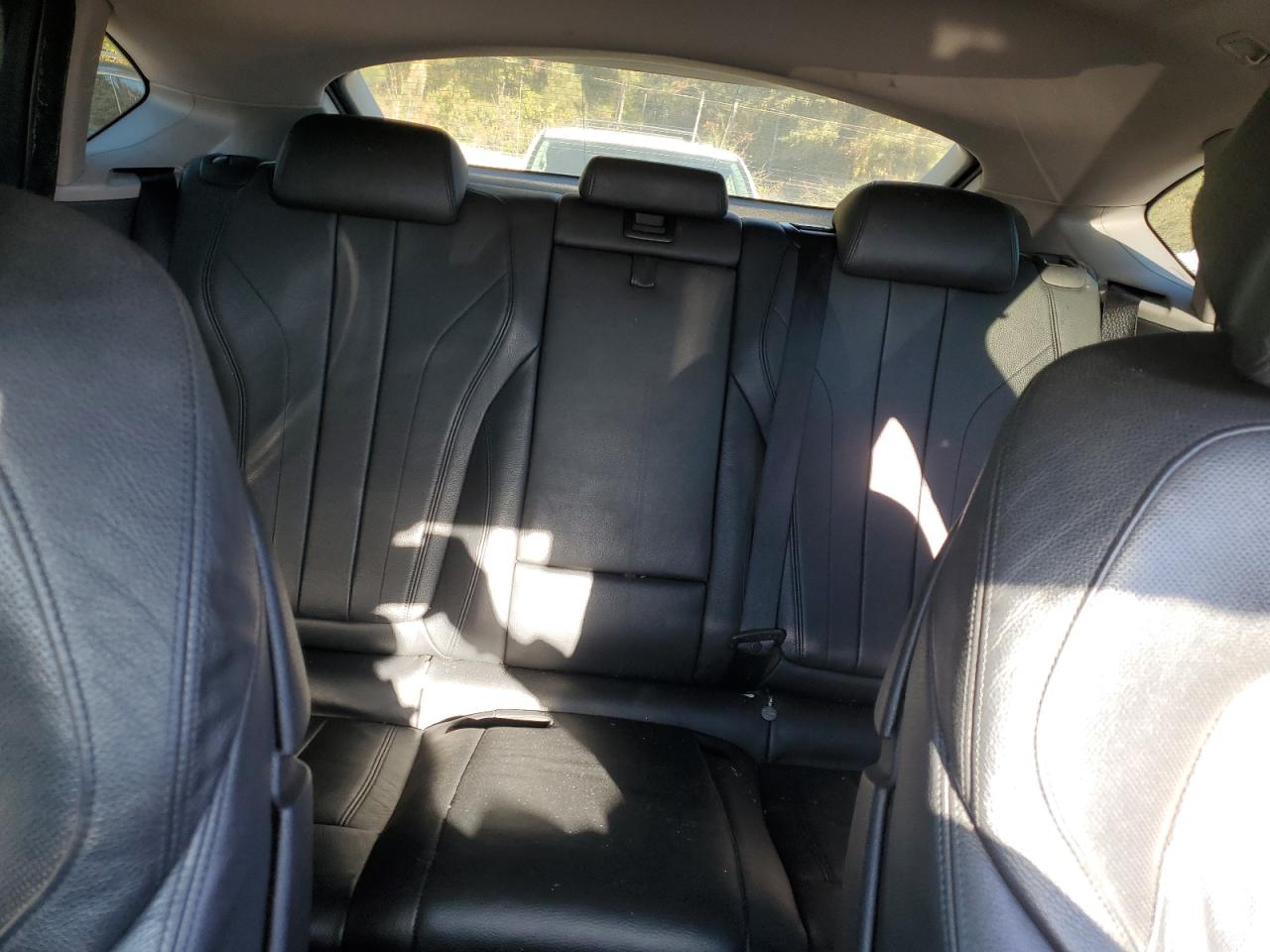 BMW X Series Xdrive50i Image 11