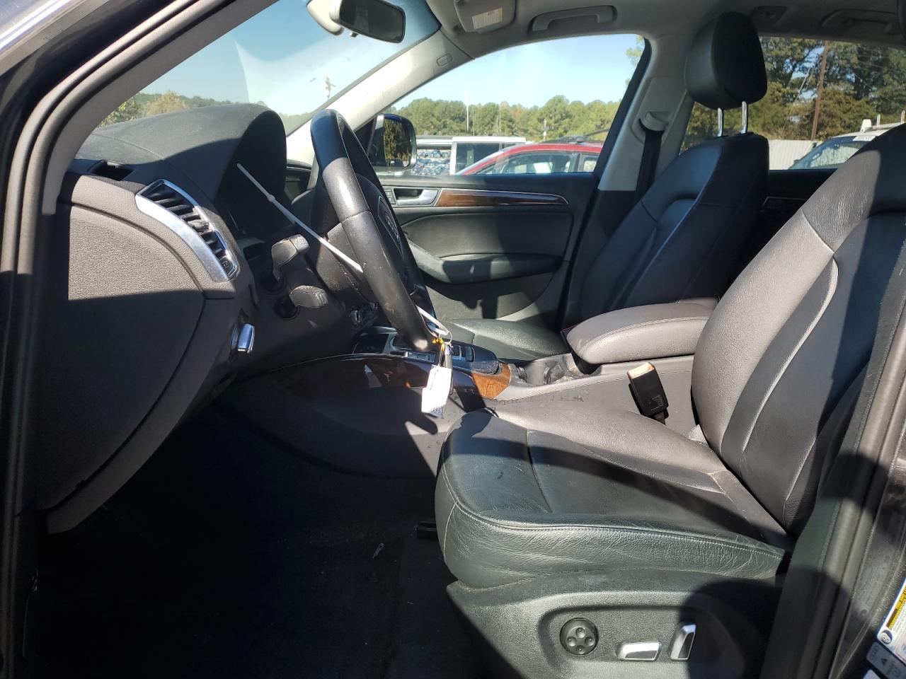 Audi Q5 Premium Image 12