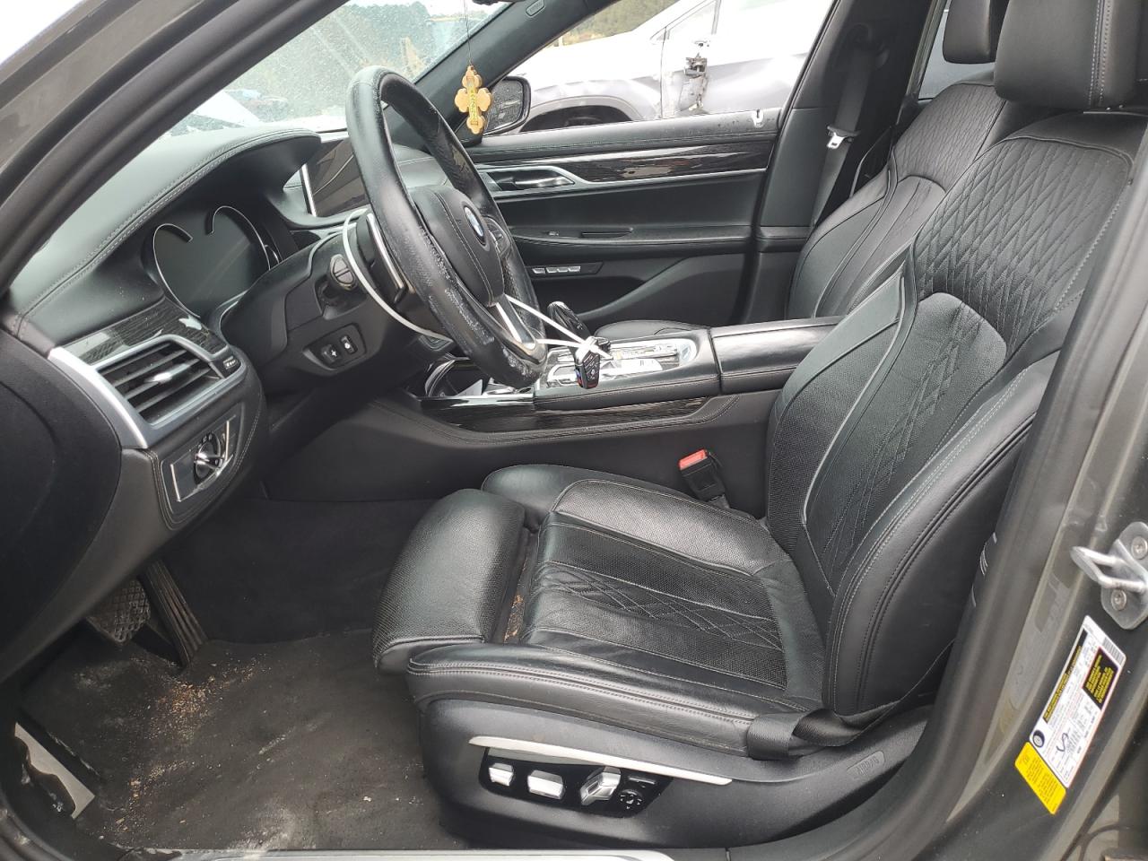 BMW 7 Series I Image 2