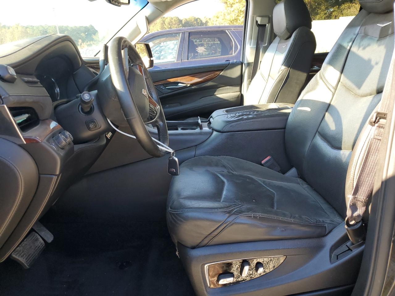 Cadillac Escalade Premium Image 5