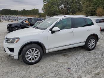  Salvage Volkswagen Touareg