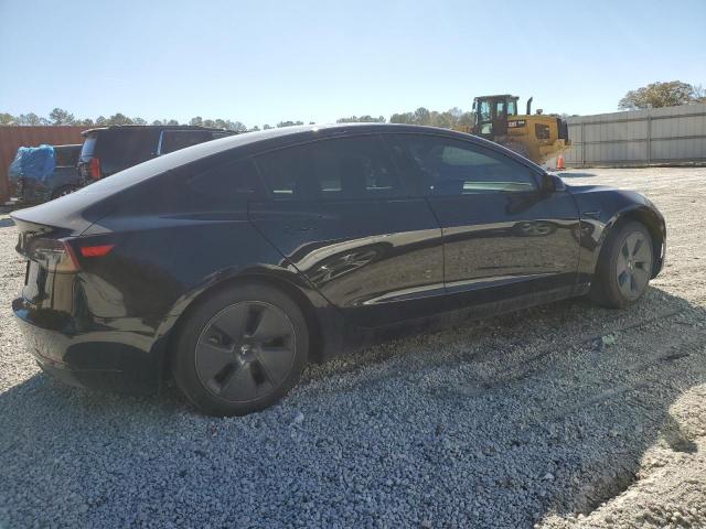 Tesla Model 3 Image 8