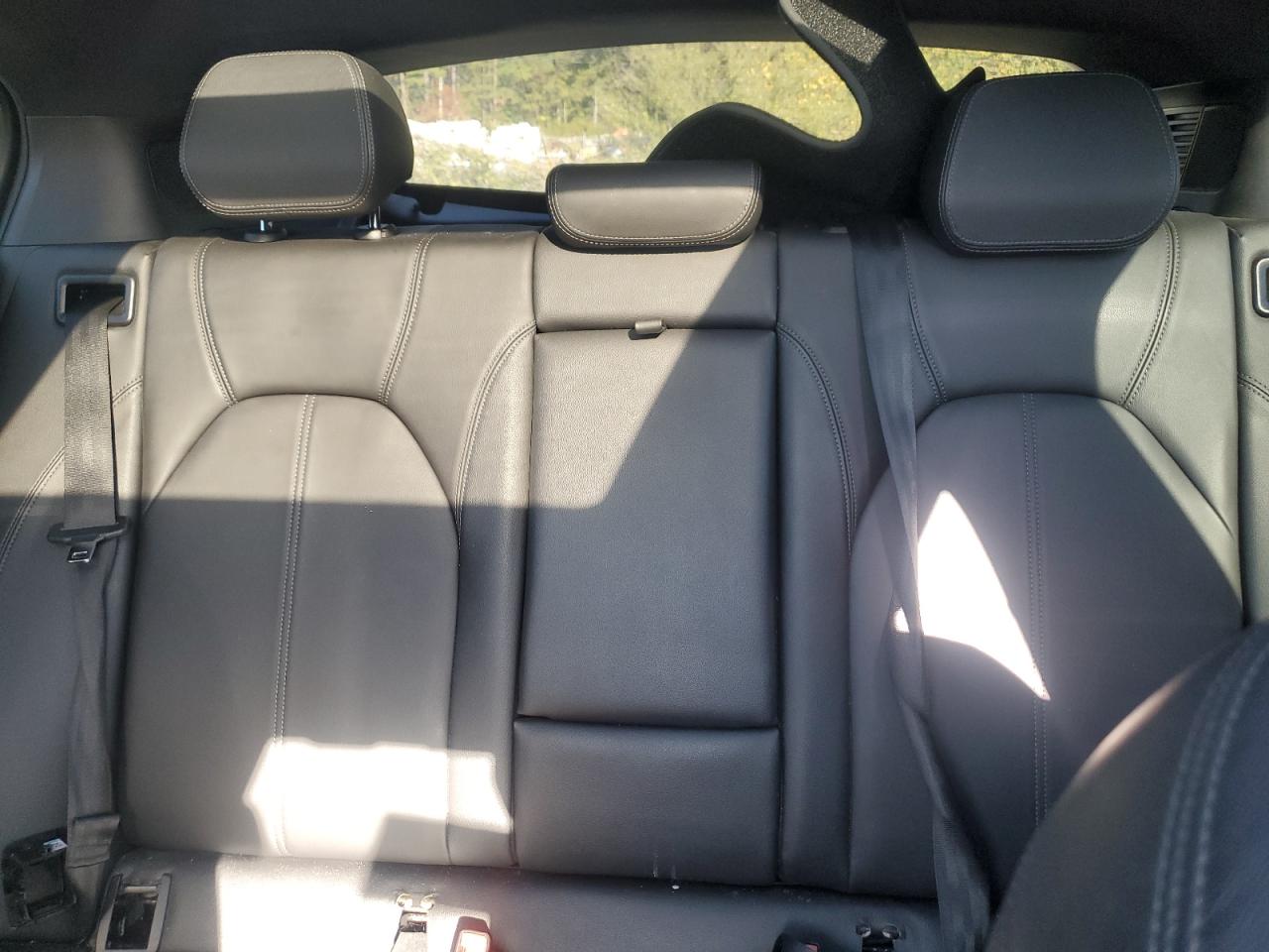 Alfa Romeo Stelvio Image 2