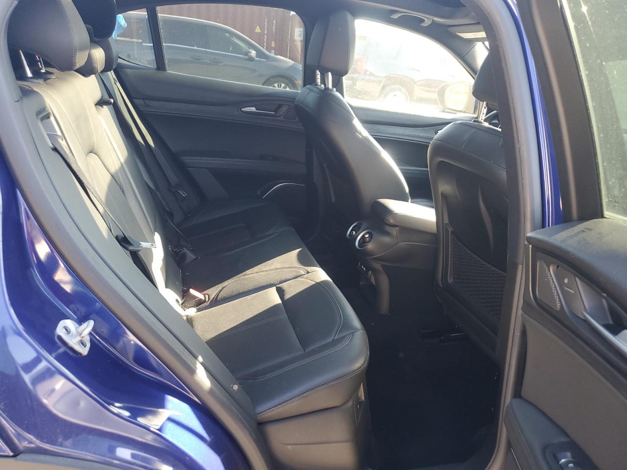 Alfa Romeo Stelvio Image 5