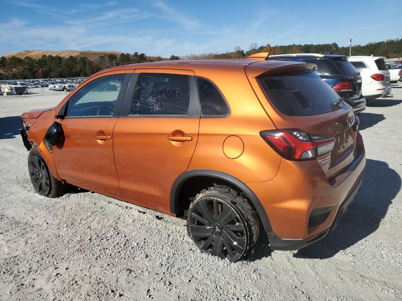 Mitsubishi Outlander S Image 3