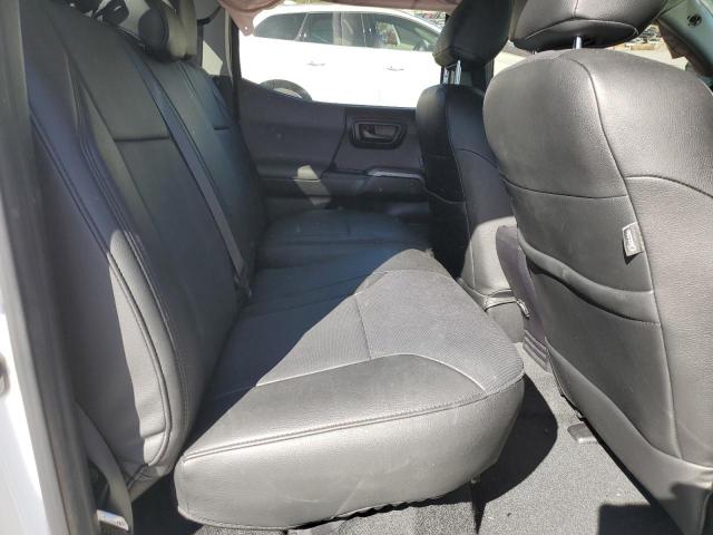 Toyota Tacoma Double Cab Image 11