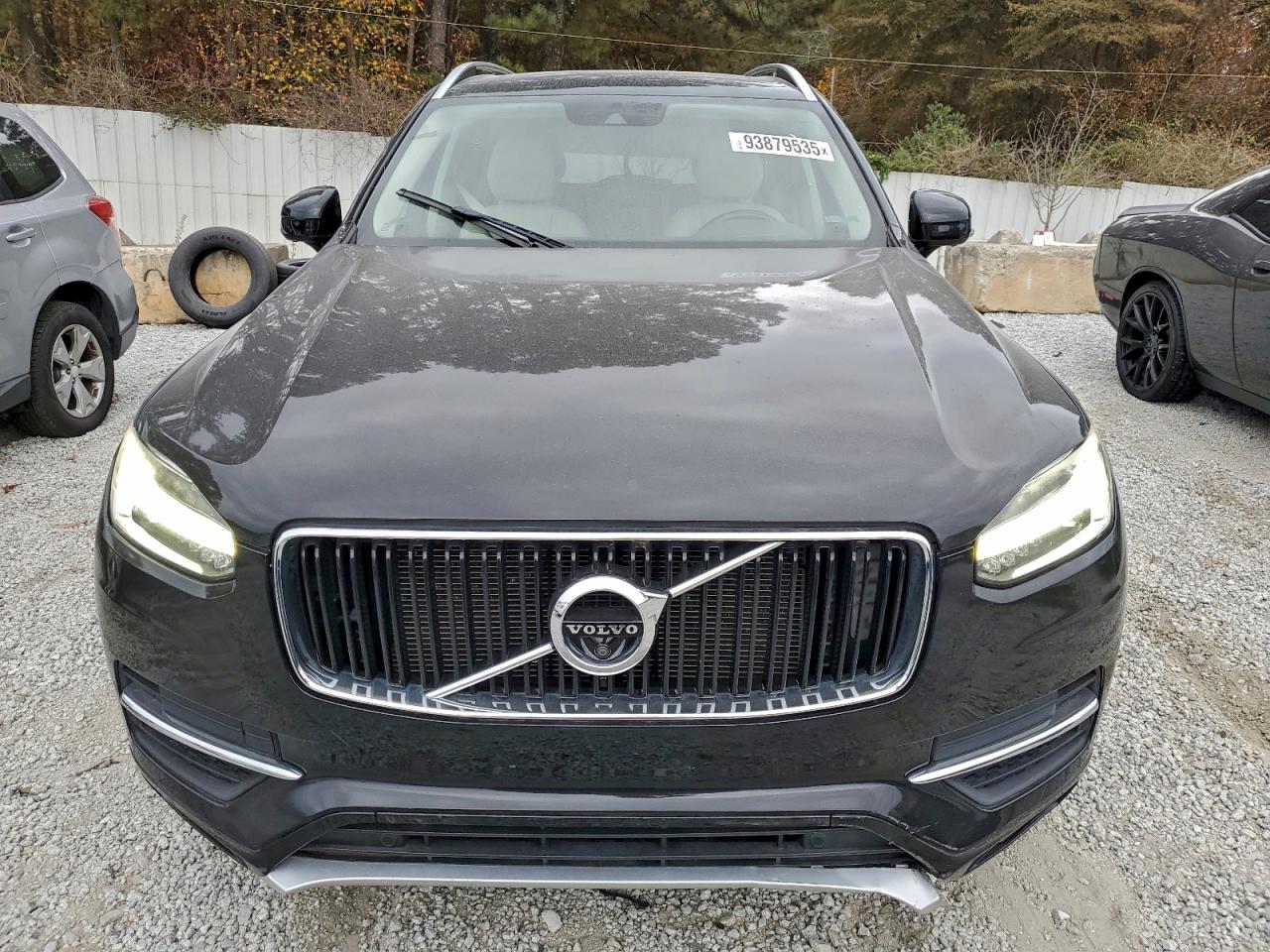 Volvo XC90 T5 Image 11