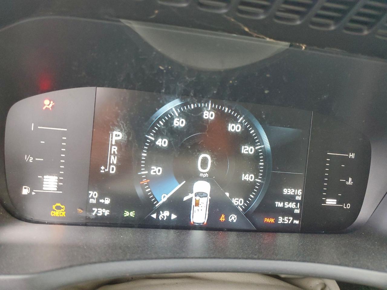 Volvo XC90 T5 Image 10