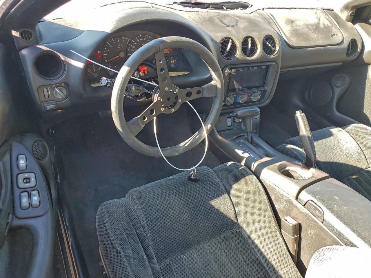 Pontiac Firebird Image 11