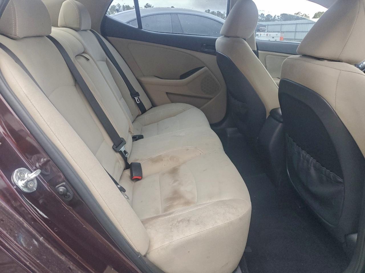 Kia Optima Lx Image 8