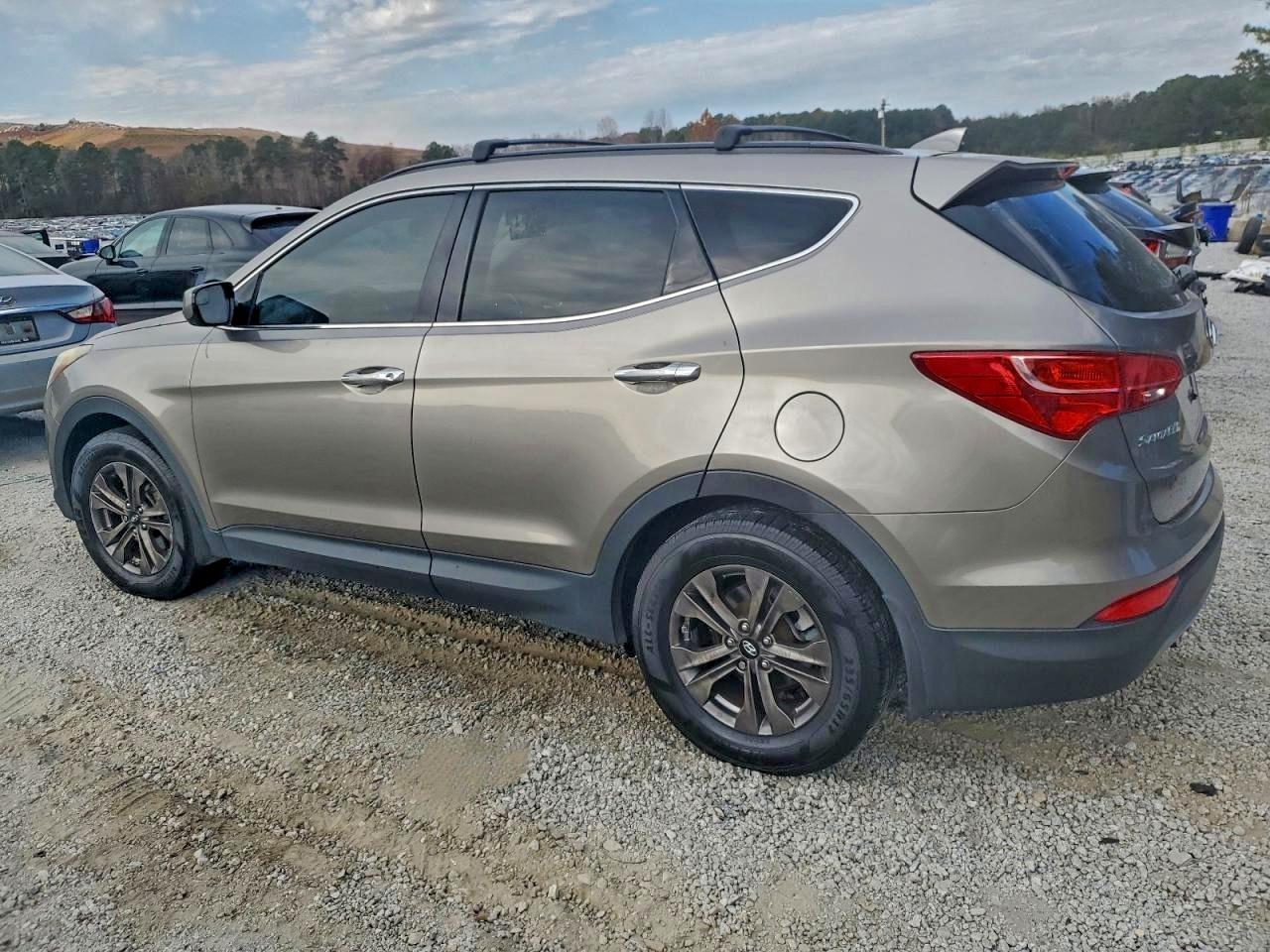 Hyundai SANTA FE Image 11