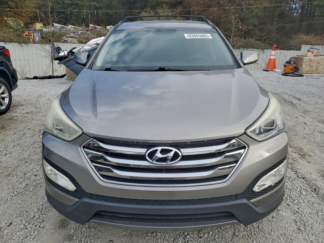 Hyundai SANTA FE Image 12