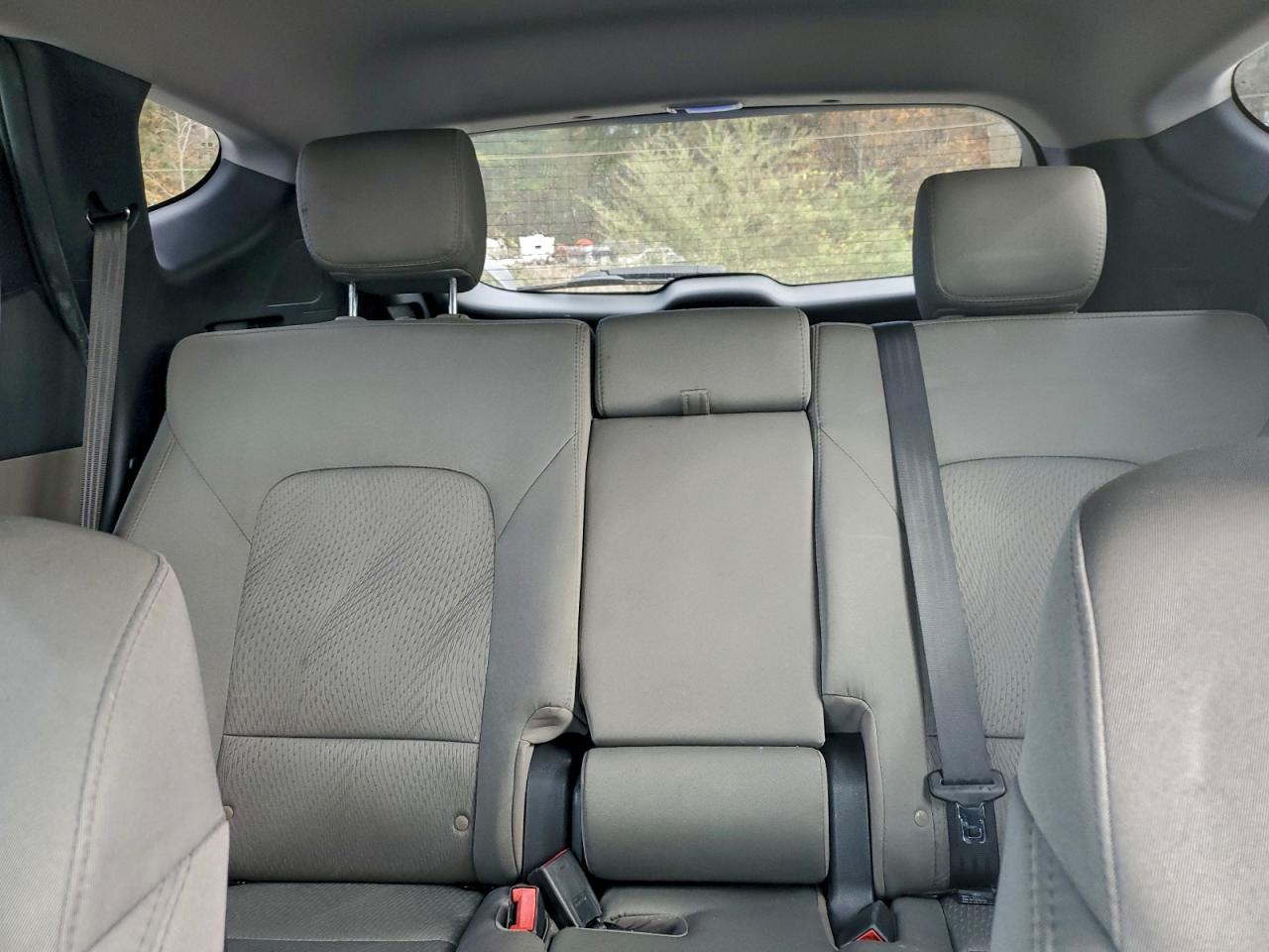 Hyundai SANTA FE Image 5