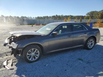  Salvage Chrysler 300