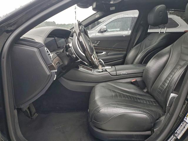 Mercedes-Benz S-Class 550 Image 5