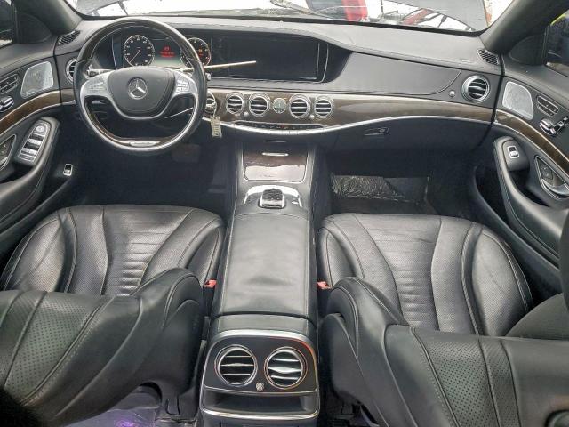 Mercedes-Benz S-Class 550 Image 12