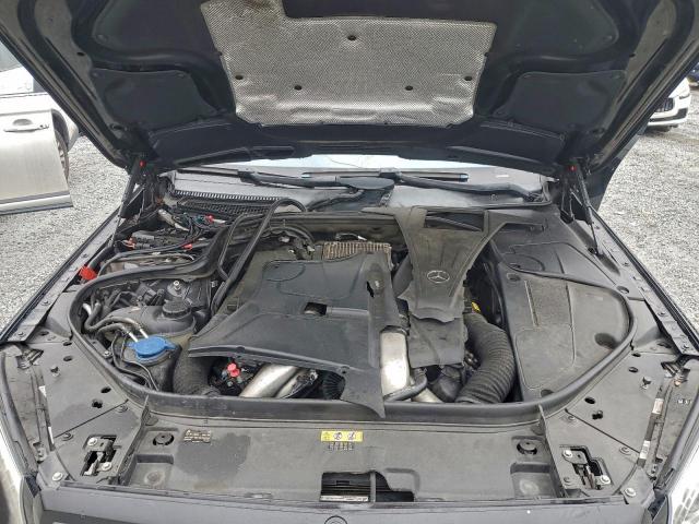 Mercedes-Benz S-Class 550 Image 6