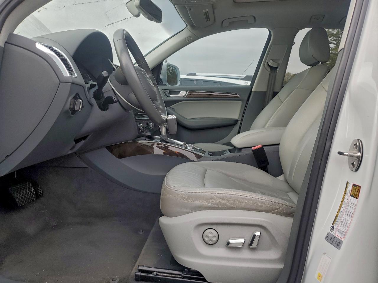 Audi Q5 Premium Plus Image 4